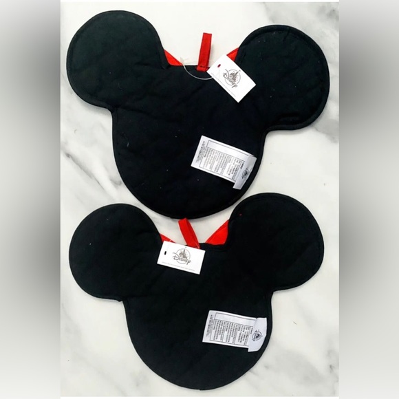 NWT Set of 2 Minnie Mouse Potholders Oven Mitts Kitchen Pot Holder Disney Parks - Picture 3 of 5